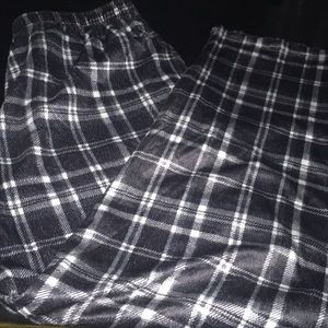 NFL men's sleepwear black & white plaid Sz M